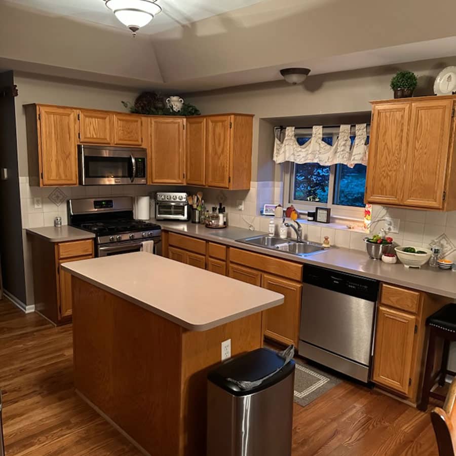 Kitchen Cabinet Painting Refinishing, Resurfacing and Refacing